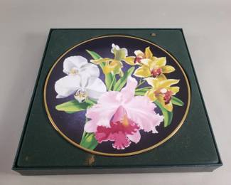 Lot 44  Floral collector plate Flowers of Count Lennart