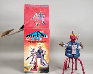 Lot 558  Vintage Outer Space Spider Sstronaut Landing
