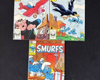 Lot 420h  Lot of 3 1982 vintage Smurf comic books