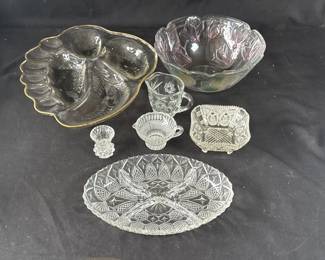 Lot 368h  Lot of glass items