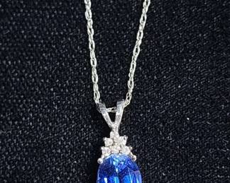 053  Lot 290h  10k gold necklace and pendant