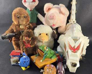 Lot 510  Group of vintage toys