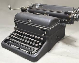 Lot 199  Vintage Royal KMM standard manual typewriter