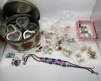 Lot 353h  Christmas tin of metal jewelry boxes,