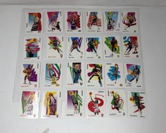 Lot 33  1991 SkyBox NBA Basketball Card Lot 25 Cards