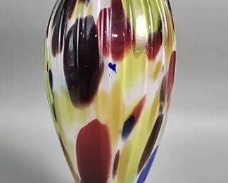 Lot 197  Murano art glass style owl vase