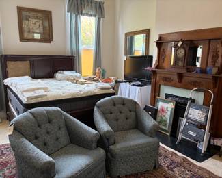 queen bed, club chairs, clock, pictures, tv