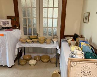 yellow ware, watt pottery, pitchers