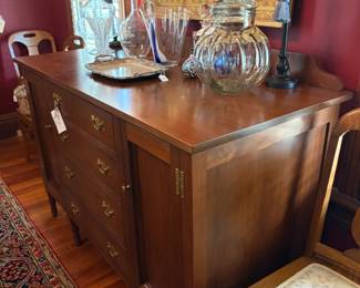 beautiful sideboard, mirror, glassware