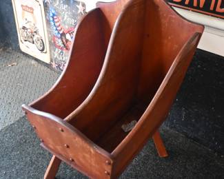 Magazine holder