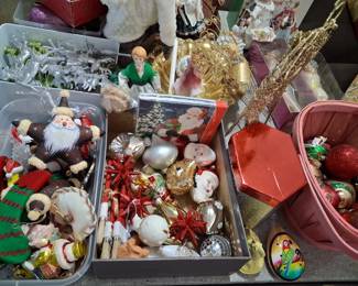 Bookshelves of Christmas Decor