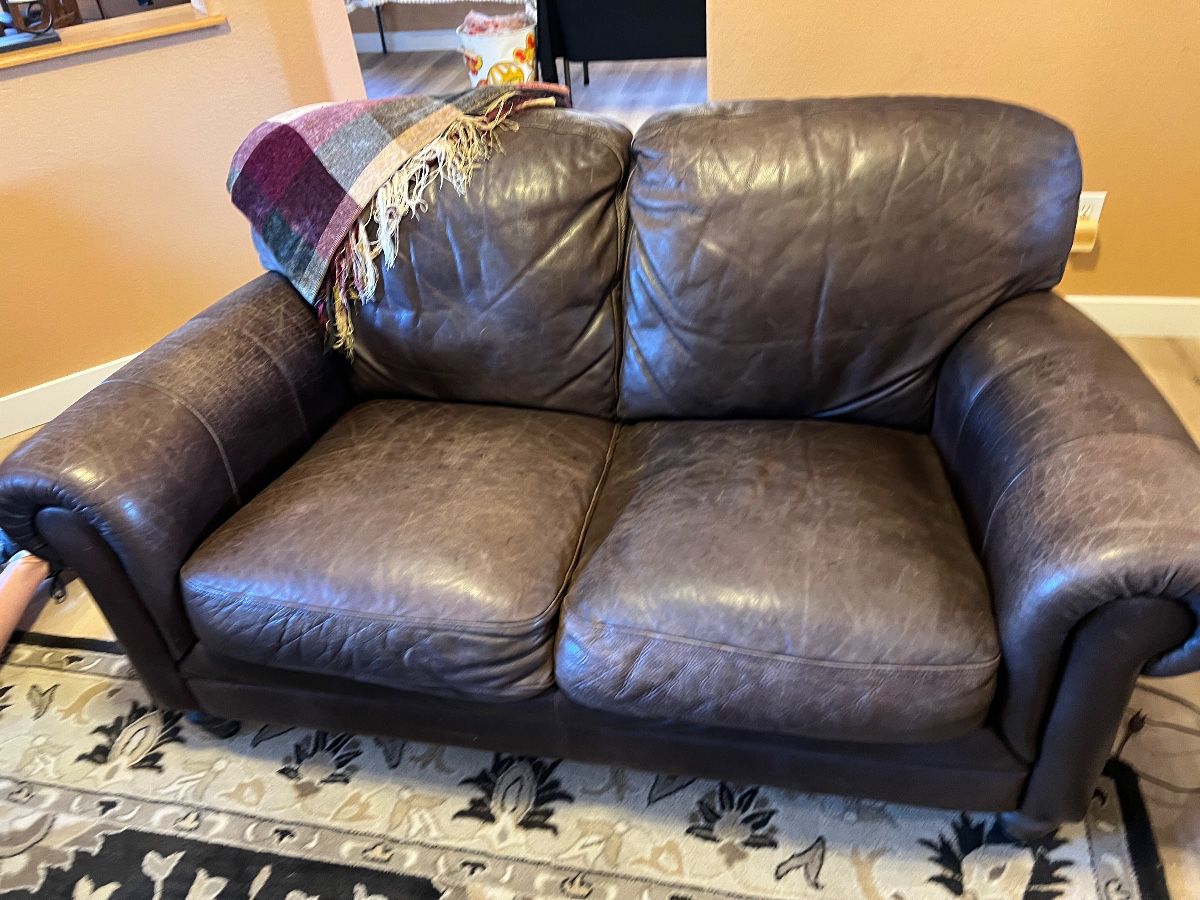 LOVESEAT