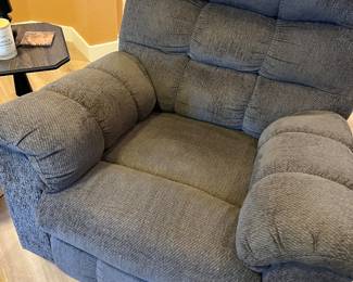 RECLINER
