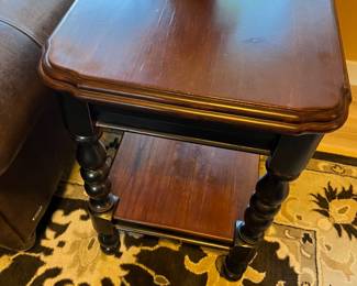 END TABLE - MATCHES COFFEE TABLE AND 2 TABLES IN BEDROOM