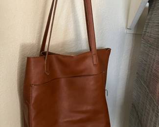 WOMEN'S HANDBAG
