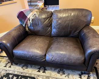 LOVESEAT