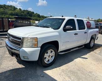 CHEVROLET FOUR DOOR TRUCK