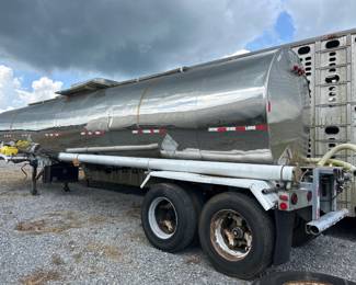 KARI-KOOL STAINLESS TANKER TRAILER