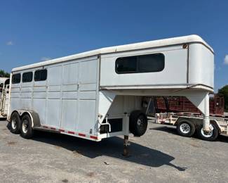 GOOSENECK TRAILER
