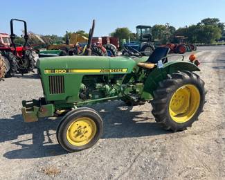 JOHN DEERE TRACTOR