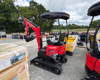 MINI EXCAVTOR