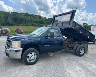 TRUCK WITH DUMP BED