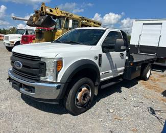 FORD FLATBED TRUCK
