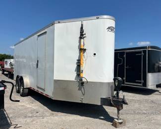 ENCLOSED TRAILER