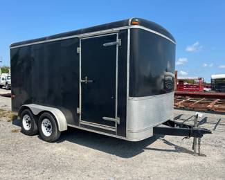 ENCLOSED TRAILER