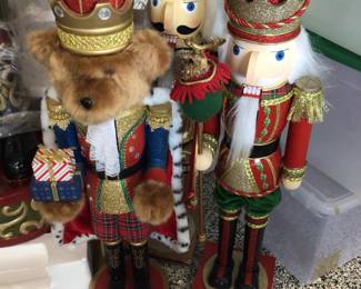 Smaller nutcrackers 