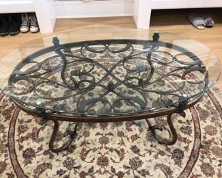 Oval table & wool area rug 