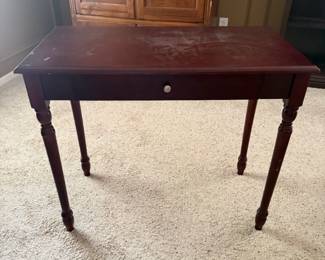 Petite Computer Desk