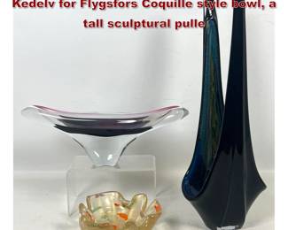 Lot 1068 3pc lot Art Glass including a Paul Kedelv for Flygsfors Coquille style bowl, a tall sculptural pulle