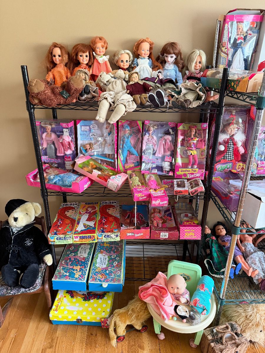 Vintage Barbies, Spice Girls, NSYNC, Crissy Dolls, Dawn Dolls. 
