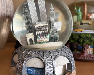 New York Snow Globe