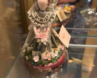 Figurine