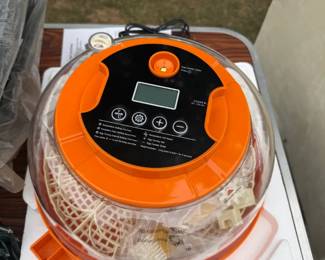 Egg Incubator NEW 