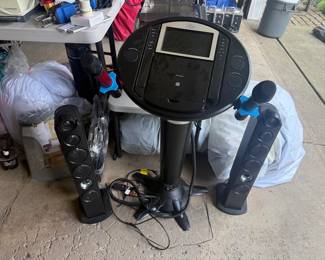 Fully Working Karaoke Machine Set with 2 Wireless Microphones and speakers!