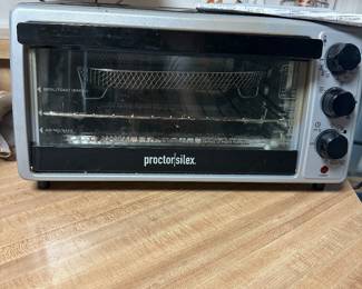 Toaster oven with manual