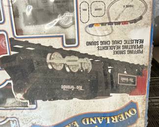 Overland Express Battery Operated Train Set second image