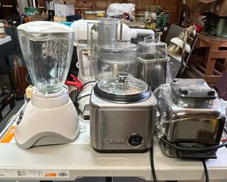 Cuisinart Rice Cooker, White Blender, and Food Processor