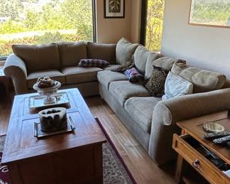 LaZBoy UShaped Sleeper Recliner Sectional