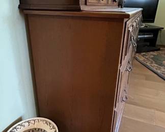 Vintage Oak Bedroom Dresser with Mirror and Hutch Top by Thomasville sixth image
