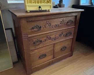 Vintage Eastlake Style Oak Dresser