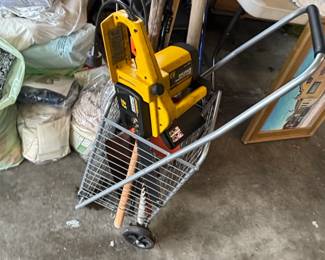 Black  Decker EM Electric Chainsaw