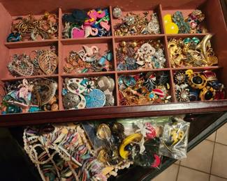 Vintage Jewelry