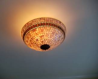 Light fixture