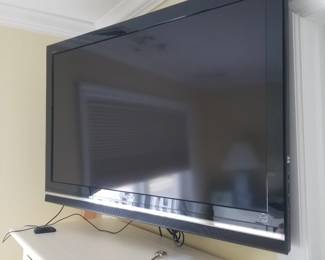 TV with bracket