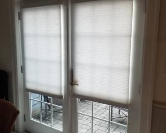 Blinds; exterior door set
