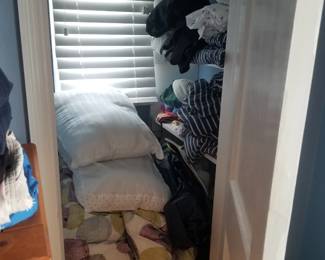Bedding & linens